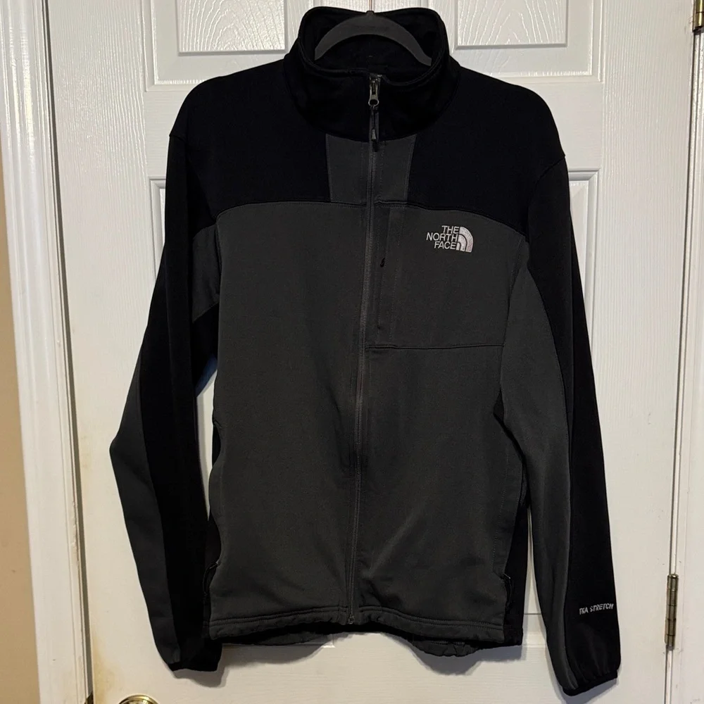 The North Face Men’s Black and Gray Performance Jacket Full‎ Zip Size Large